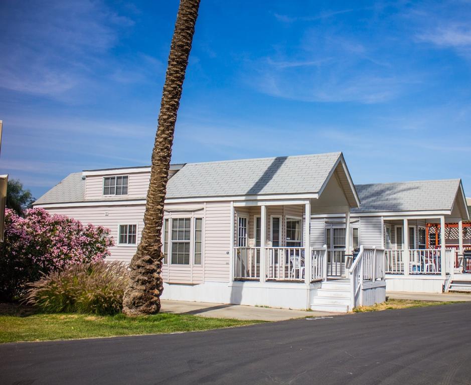 Palm Springs Camping Resort Loft Cabin 1 Palm Desert Exterior photo